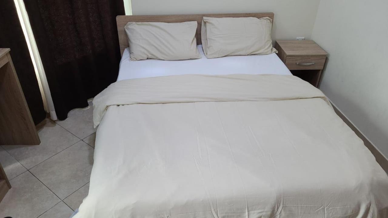 Apartamento Cozy 2Bhk Near To Dmcc Metro Station -505 Dubái Exterior foto